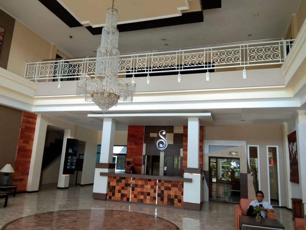 Hotel Sofia Juanda Surabaya Exterior photo